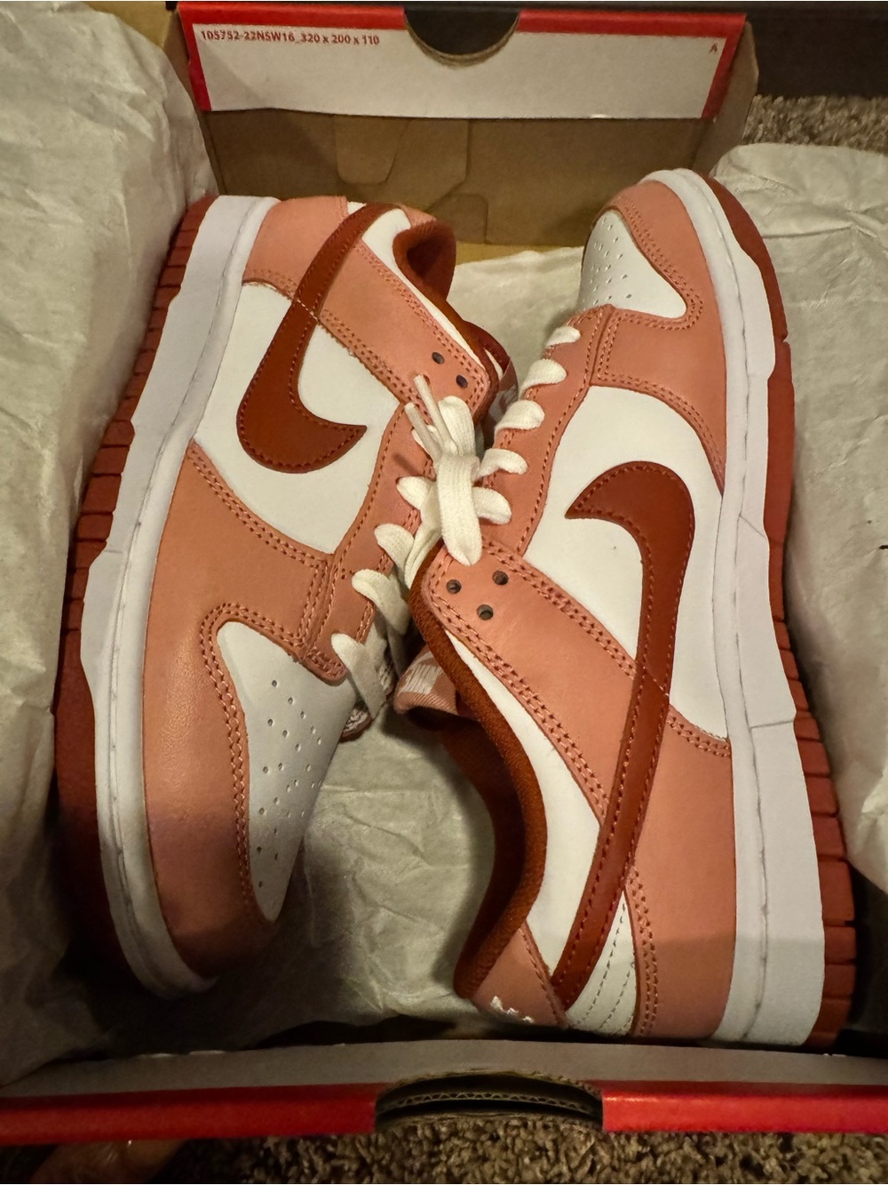 W NIKE DUNK LOW ( Red Stardust / Rugged Orange )